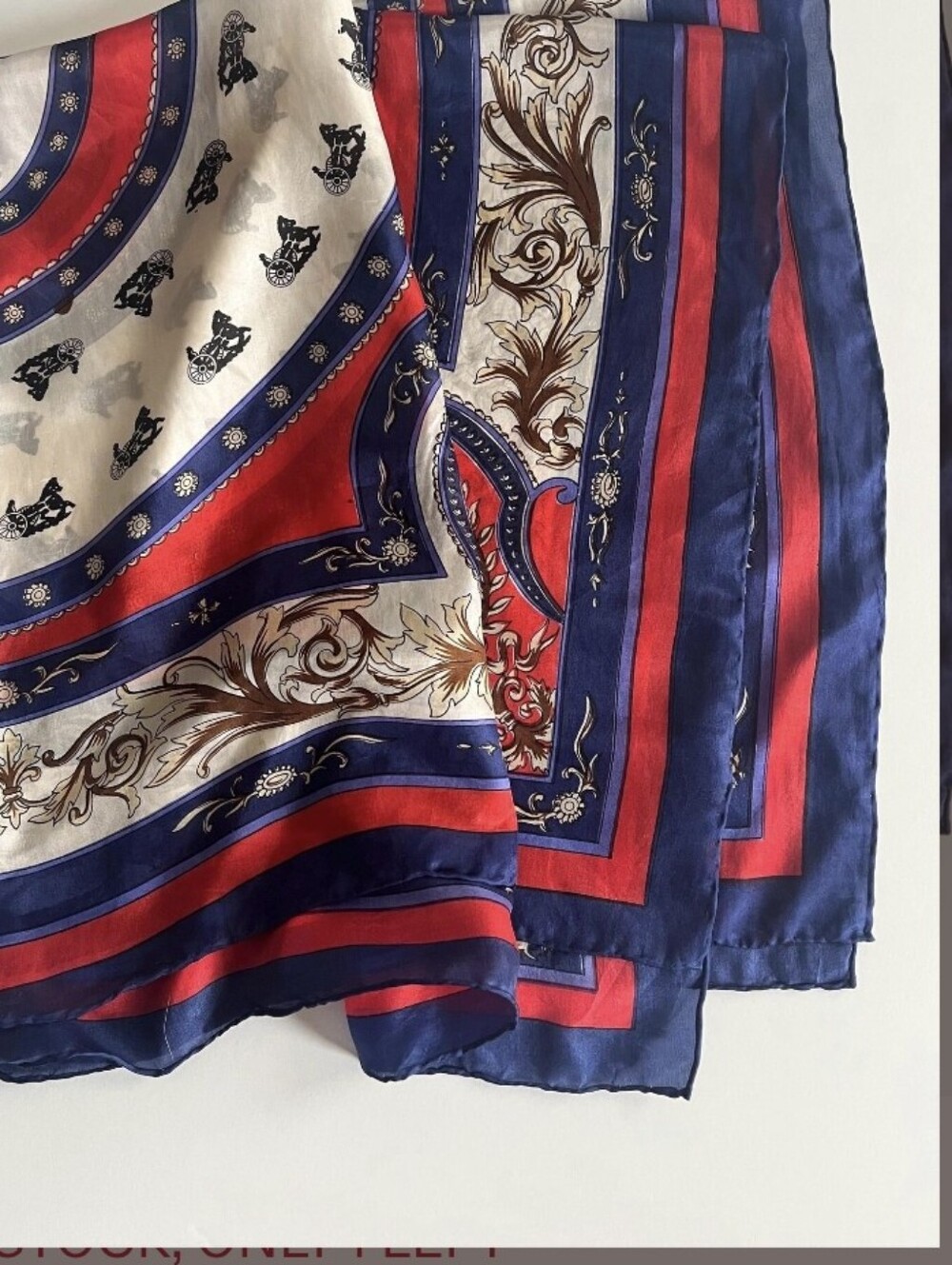 100% Silk Handrolled Navy Horse Carrige Red Printed Square Scarf - Picture 4 of 4